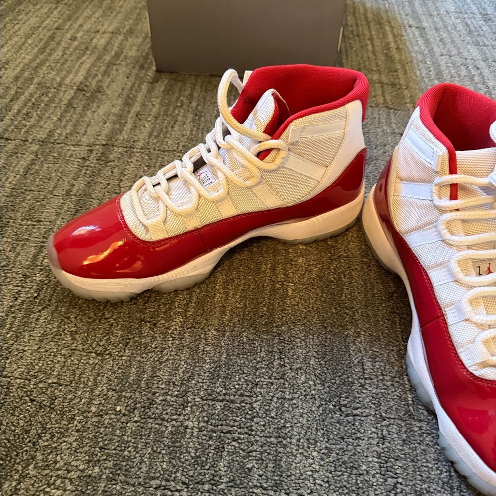 Nike White and Red High-Top Basketball Sneakers - Picture 4 of 4